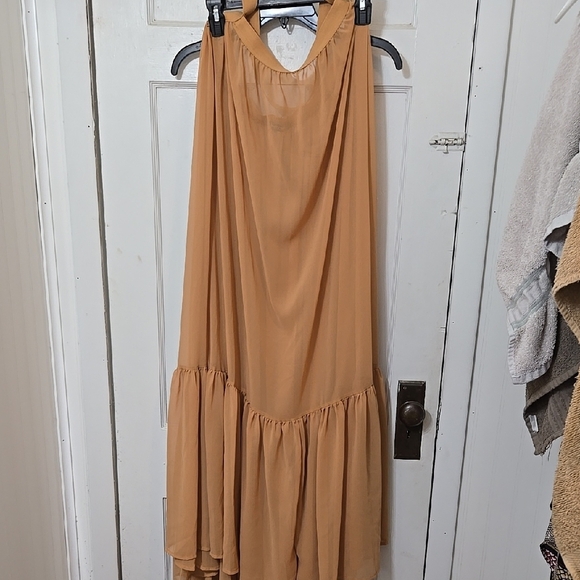 Nasty Gal NWT Caramel CHIFFON BACKLESS BEACH Tiered MAXI SIZE 10 - Picture 1 of 4